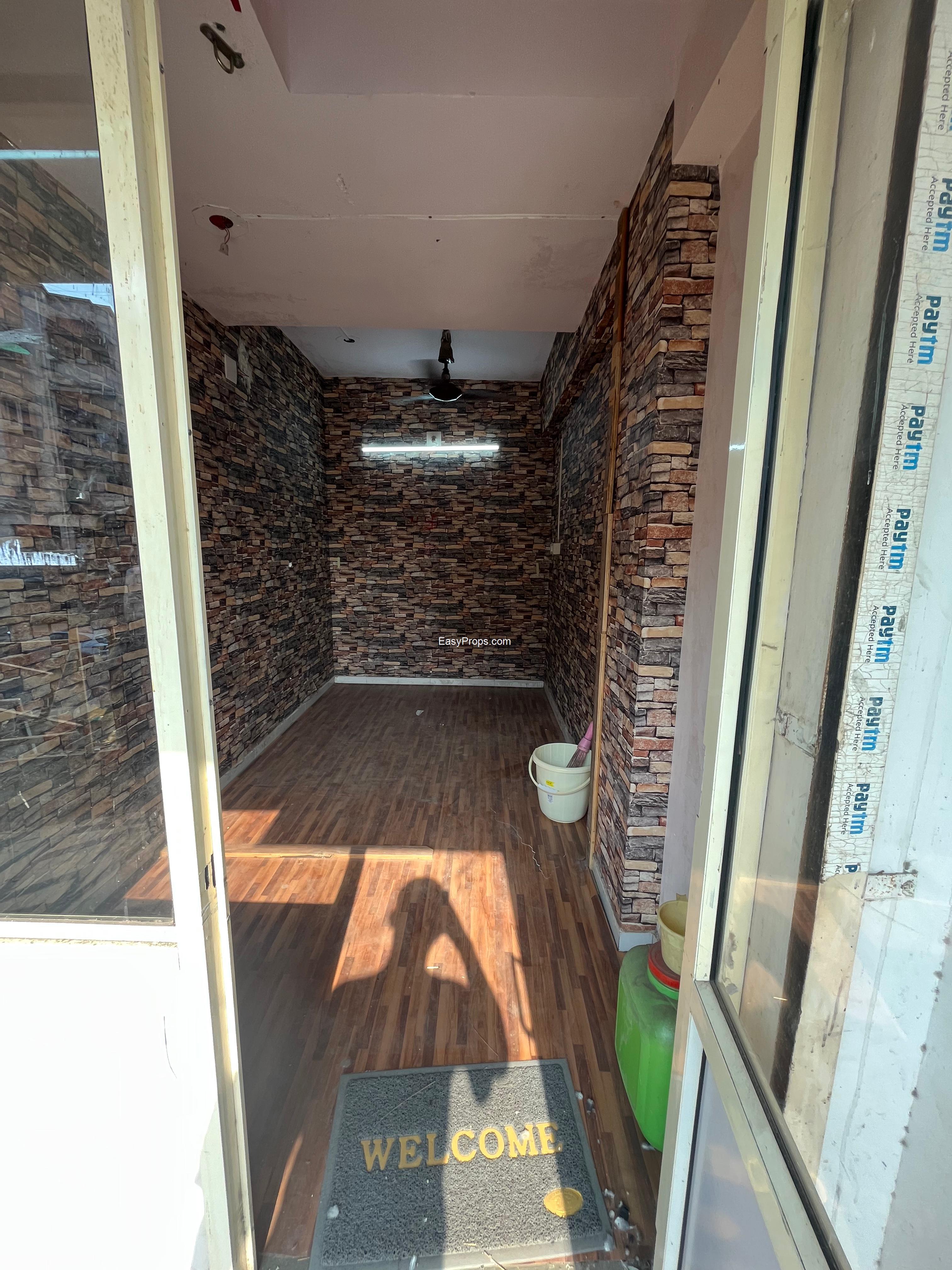 Commercial shop on sale in vadaj 